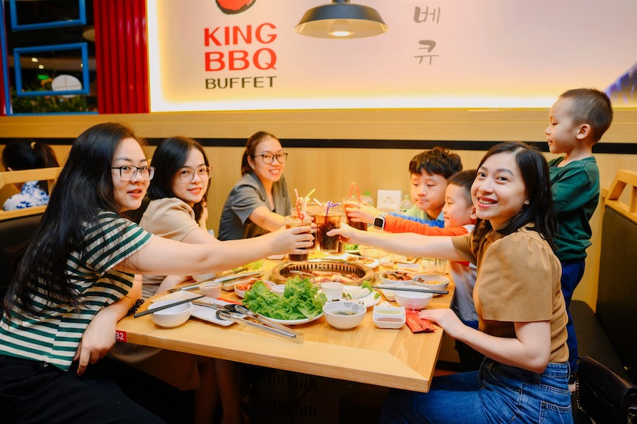 king-bbq-buffet-quan-9