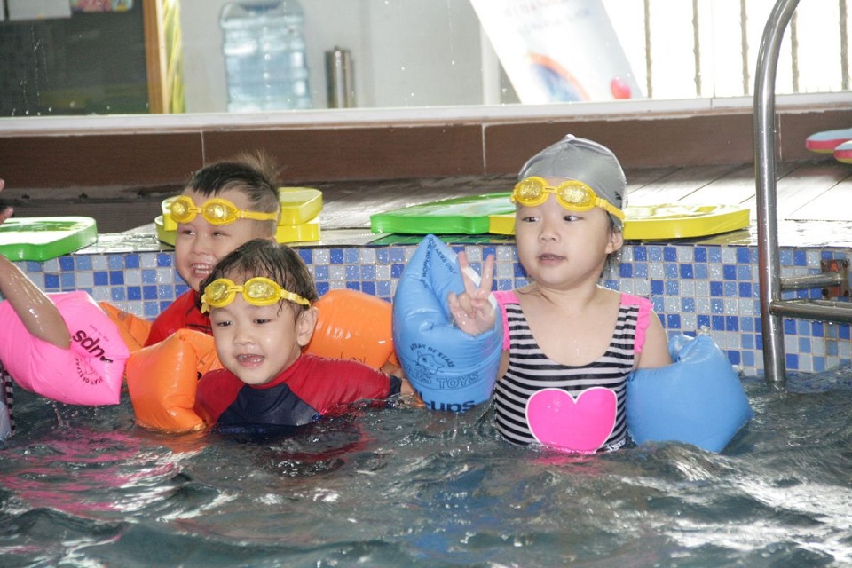 Lớp Học Bơi Trung tâm Thể Thao Nhân Thư Quận 10